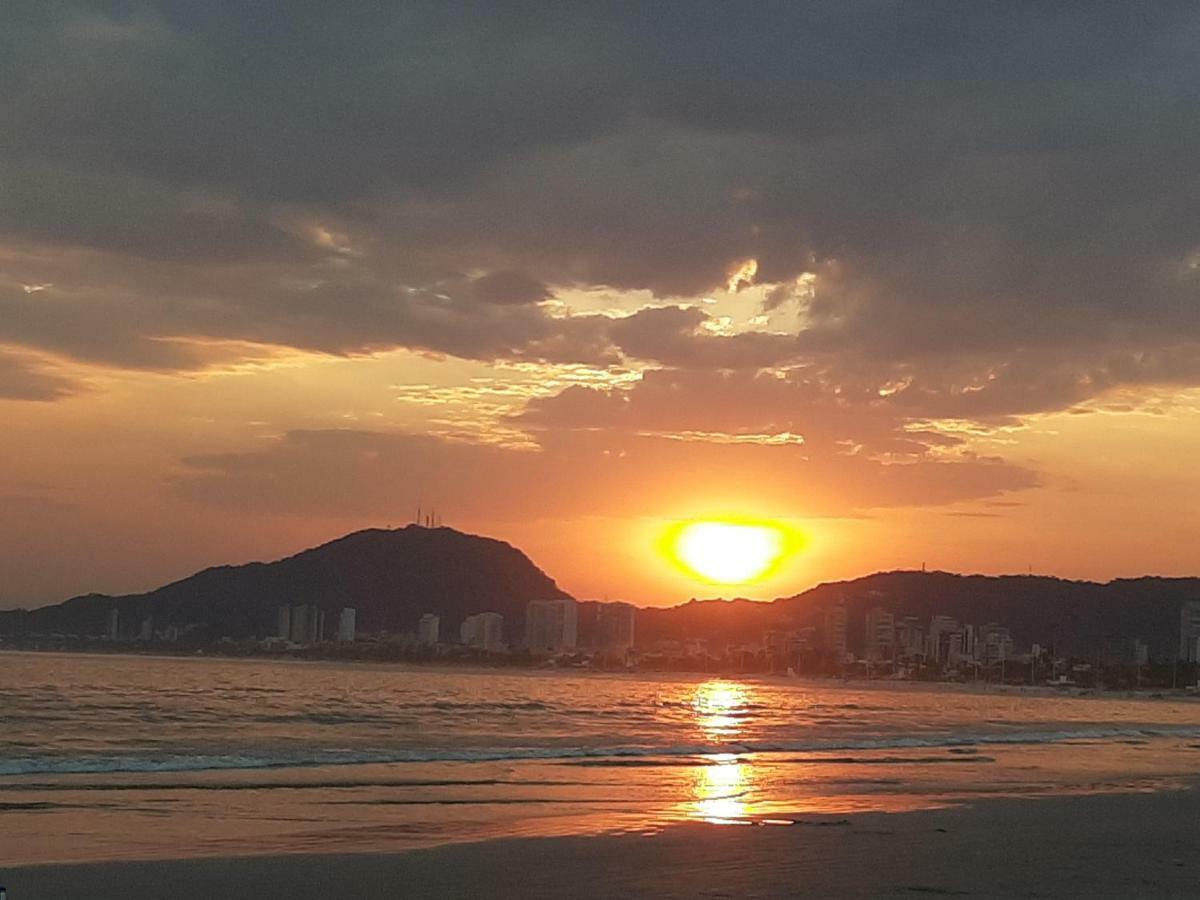 Guaruja Praia Da Enseada Екстер'єр фото